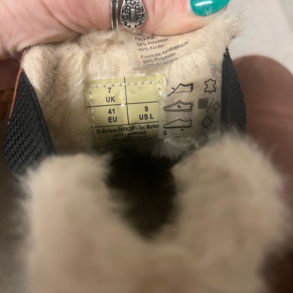 Dr. Martens 2976 Leonore Chelsea Boots - Picture 6 of 6